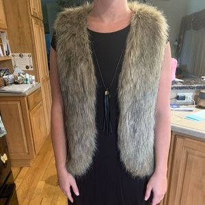 Fur vest